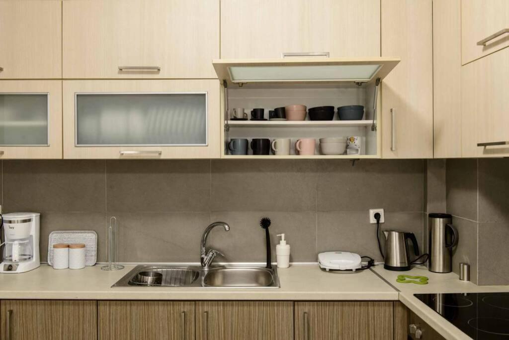 50 M Kerameikos Metro Cosy Luxury Apartment Athen Eksteriør billede